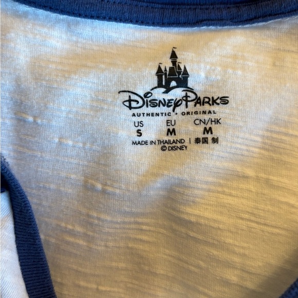 Walt Disney World 2018 Embroidered Raglan Blue and White T-Shirt size Small - Picture 10 of 17